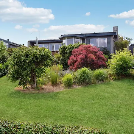 Holiday home 2 Bedroom Cozy In