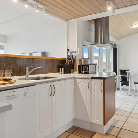 Σπίτι διακοπών 2 Bedroom Cozy In *